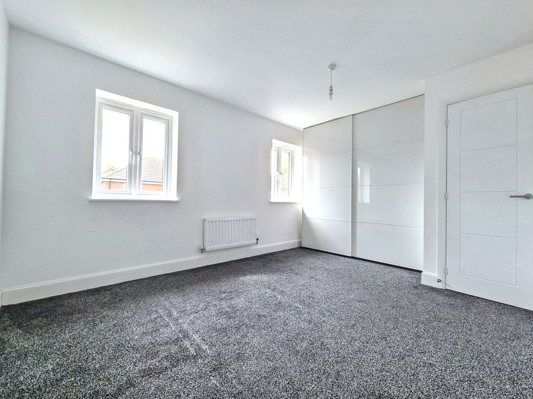 Property image 10 of 13