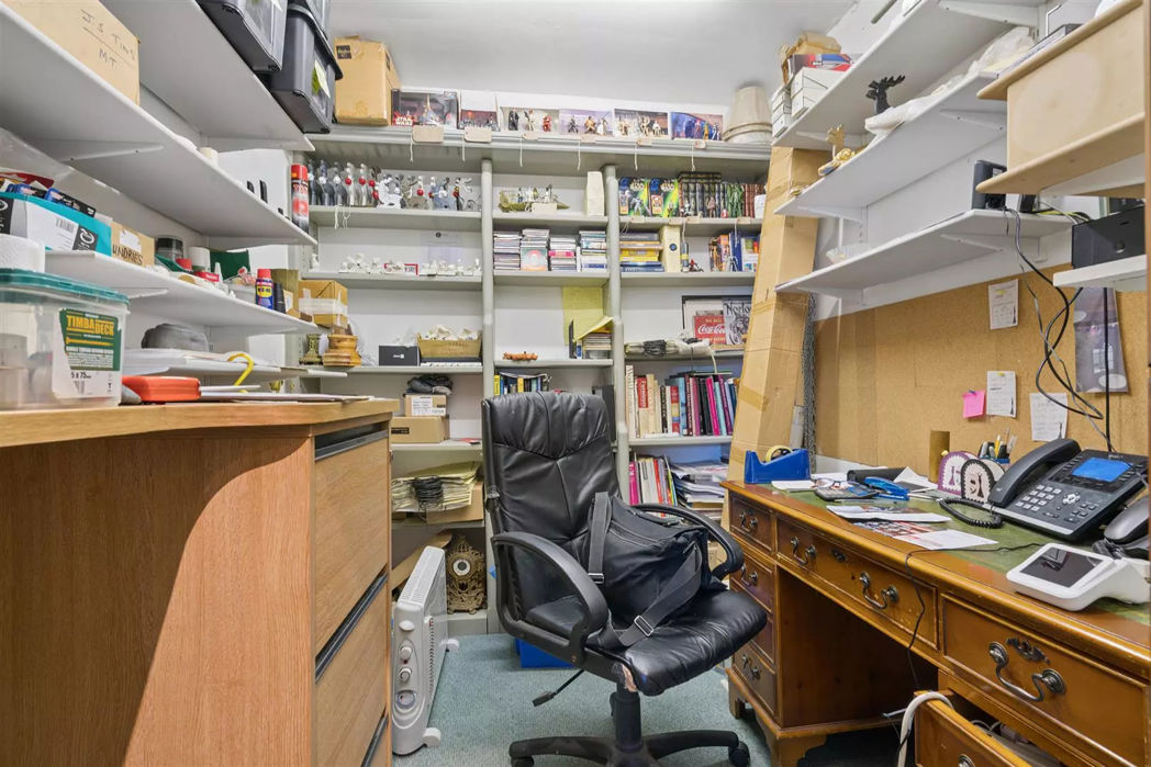 Property image 4 of 8