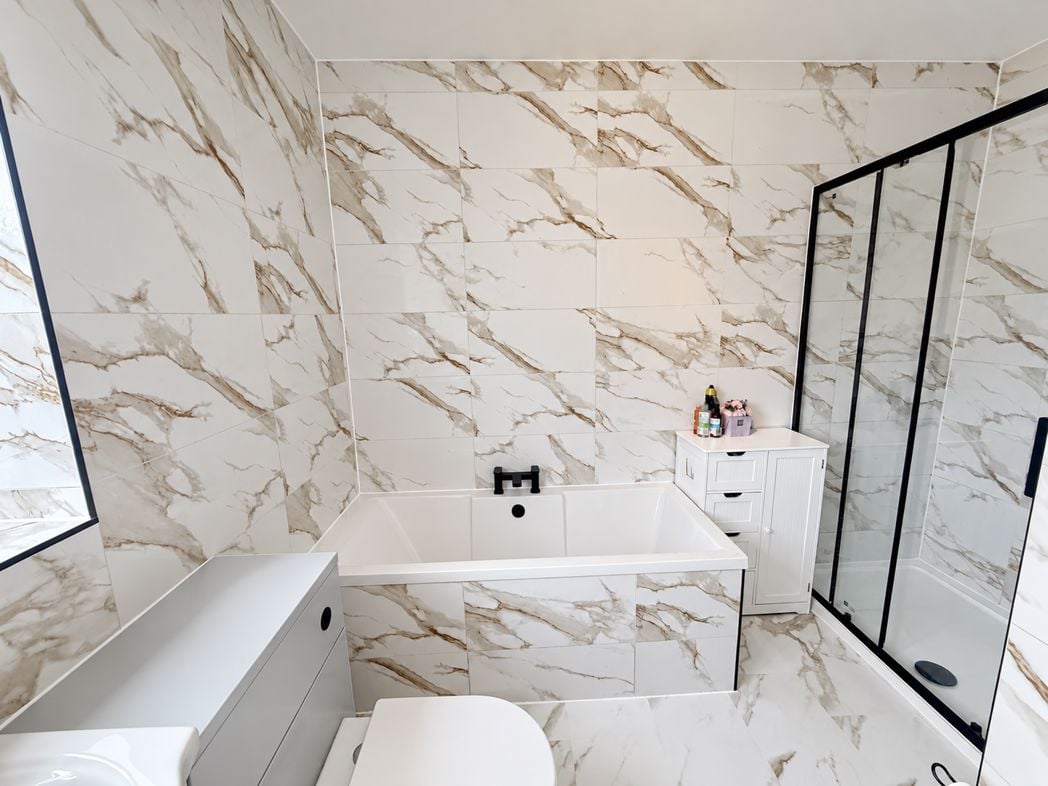 Additional Bathroom image