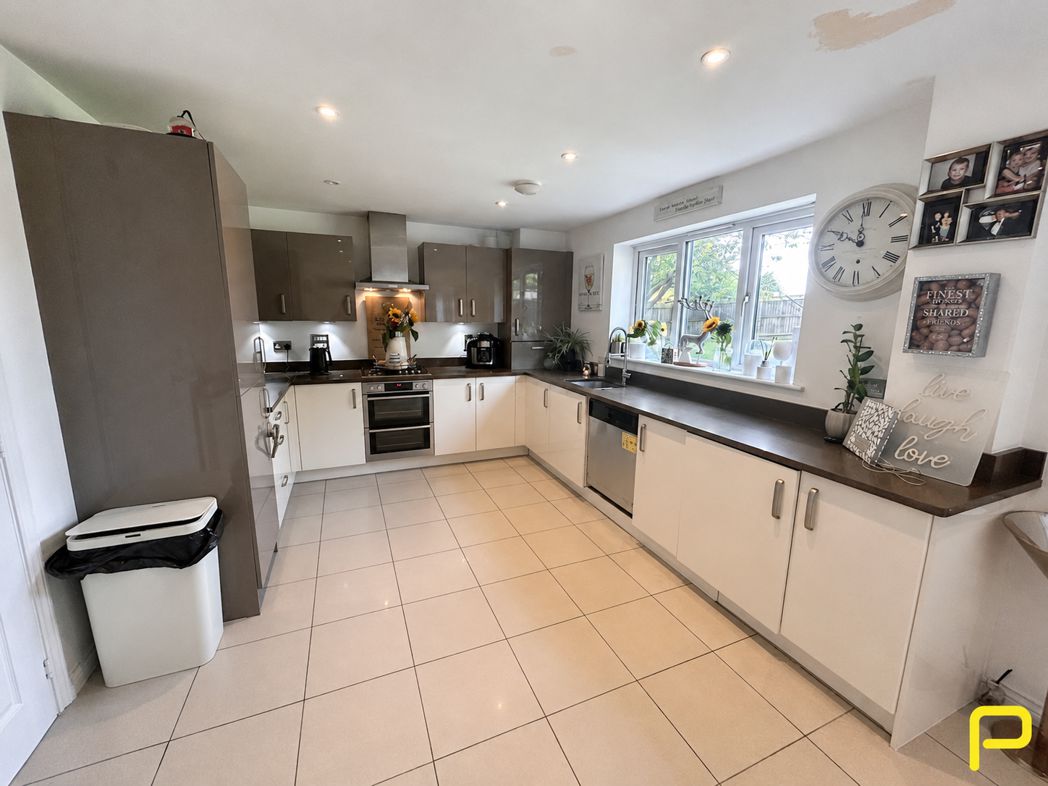 Property image 2 of 20