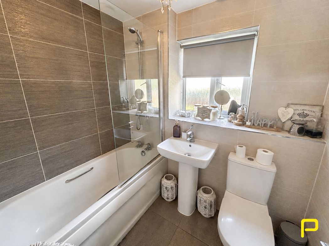 Property image 11 of 20