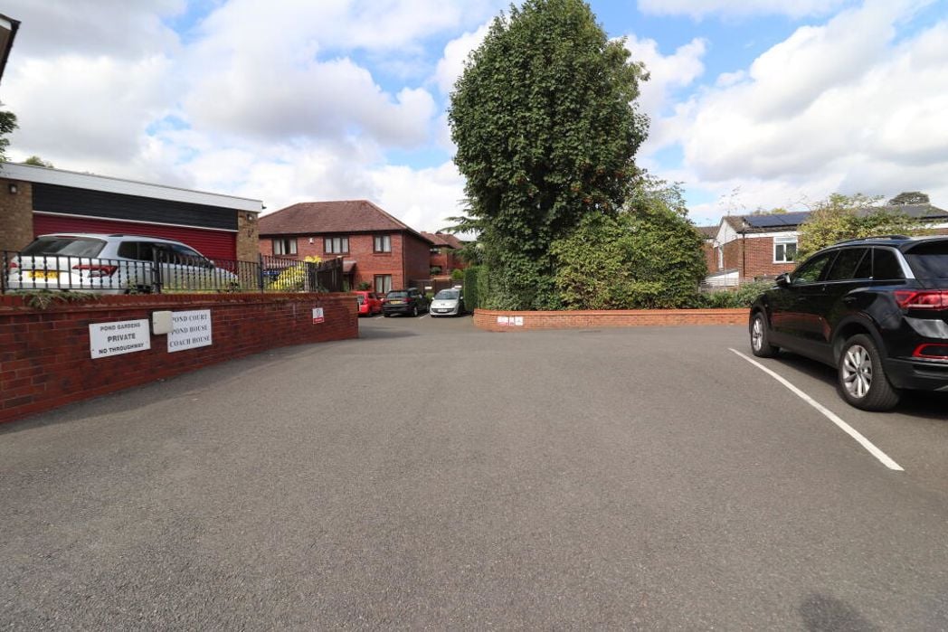 Property image 10 of 10