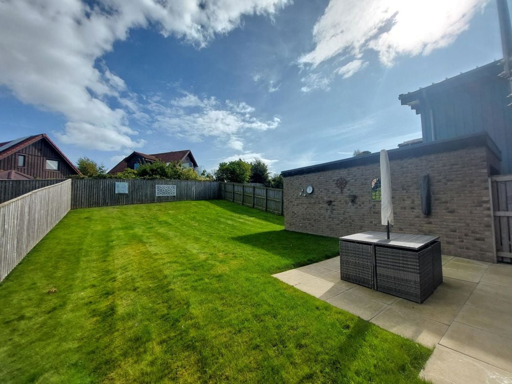 Property image 2 of 30