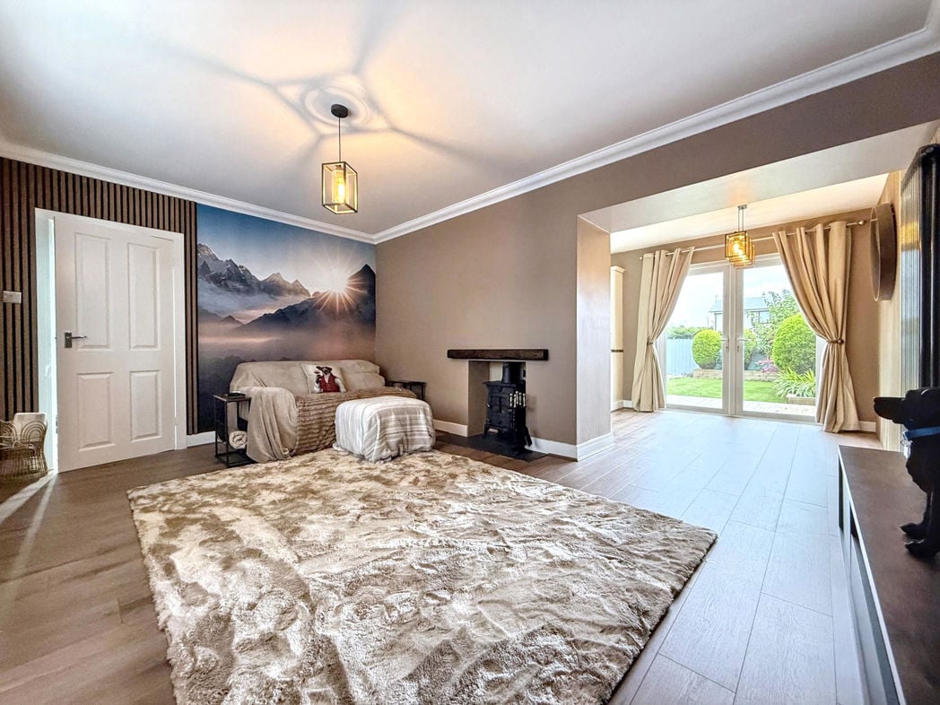 Property image 5 of 21
