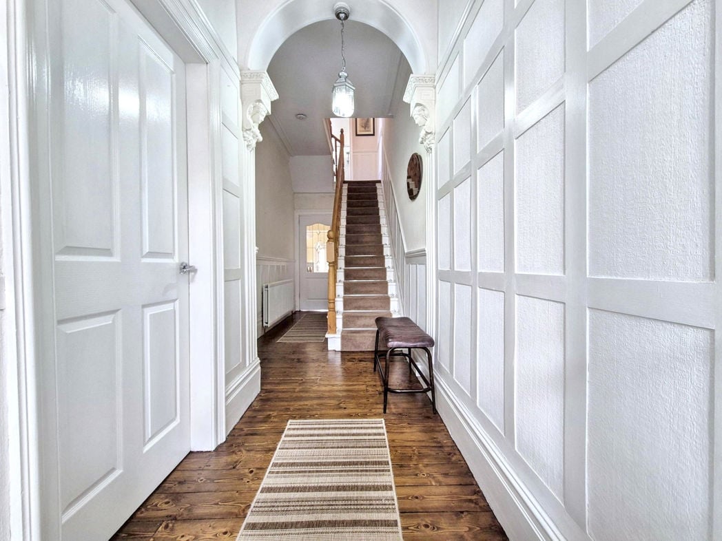 Entrance/Hallway.