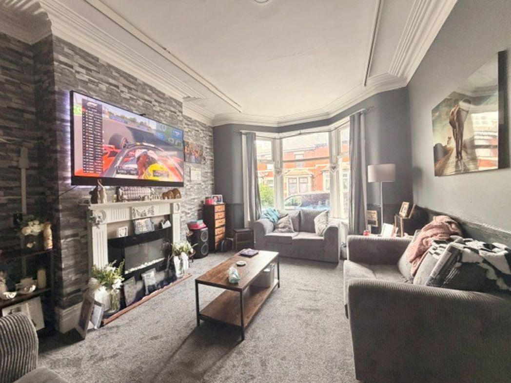 Property image 2 of 18