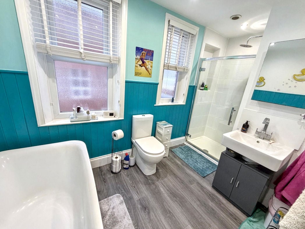 Property image 12 of 19