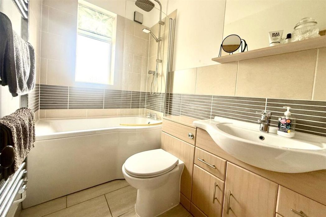 Property image 4 of 13