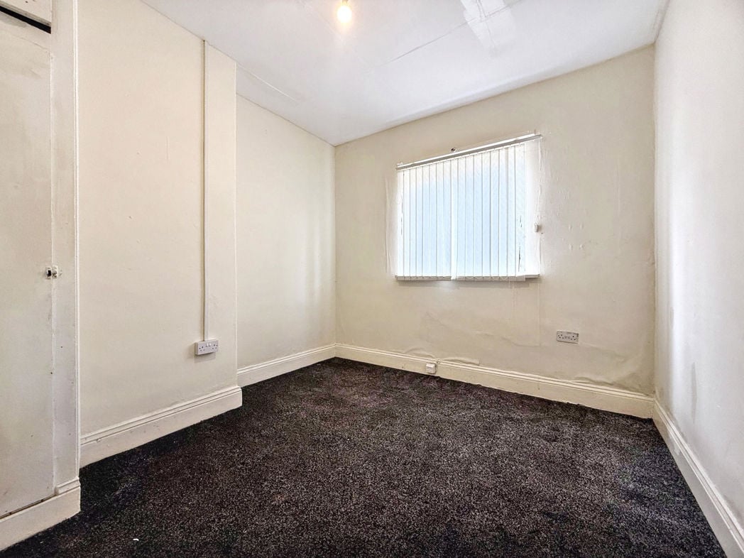 Property image 13 of 16