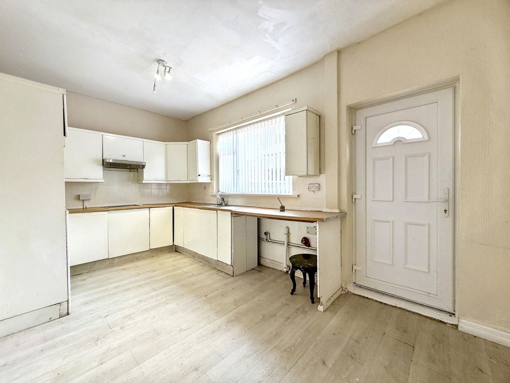 Property image 5 of 16