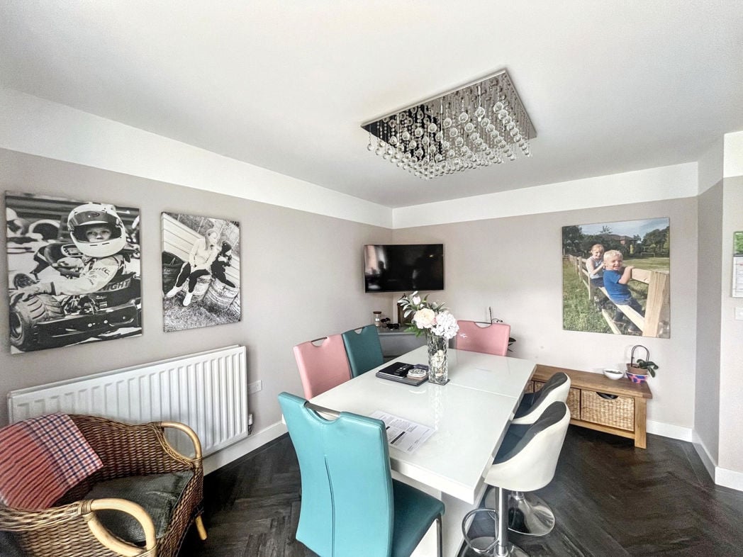 Property image 4 of 17