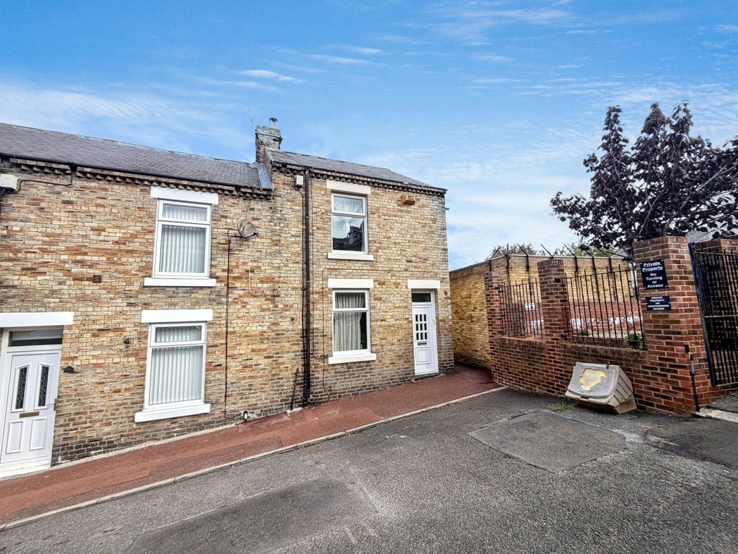 Property image 11 of 12