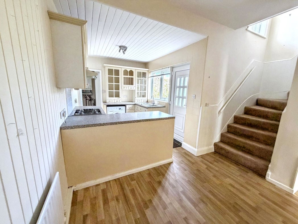 Property image 7 of 12