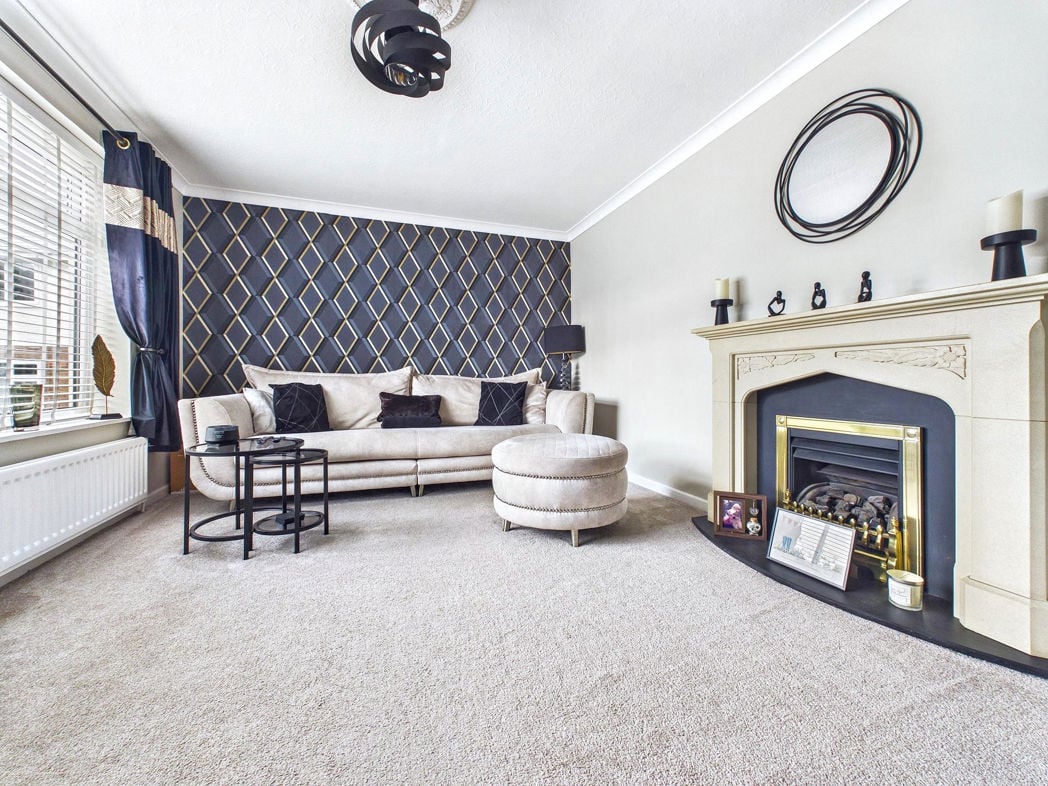 Property image 2 of 12