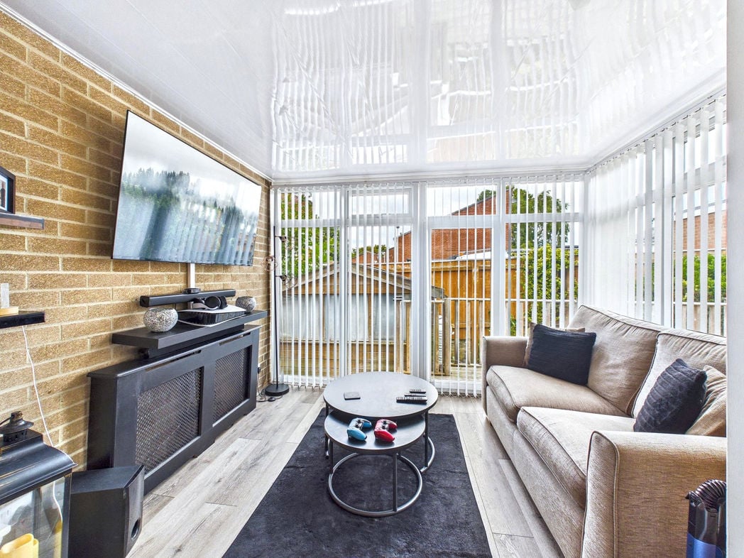 Property image 6 of 12