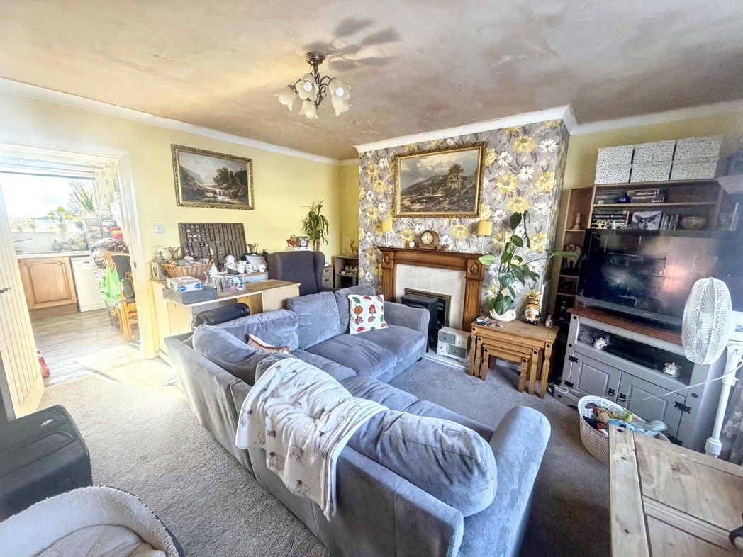 Property image 3 of 11