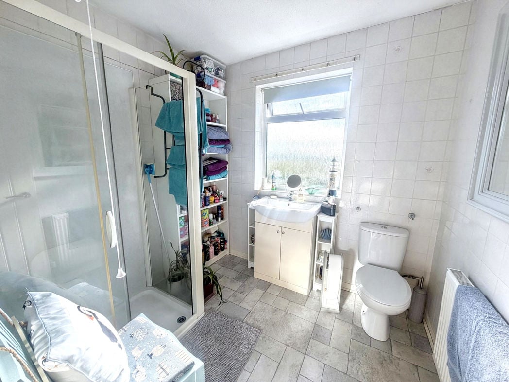 Property image 10 of 11
