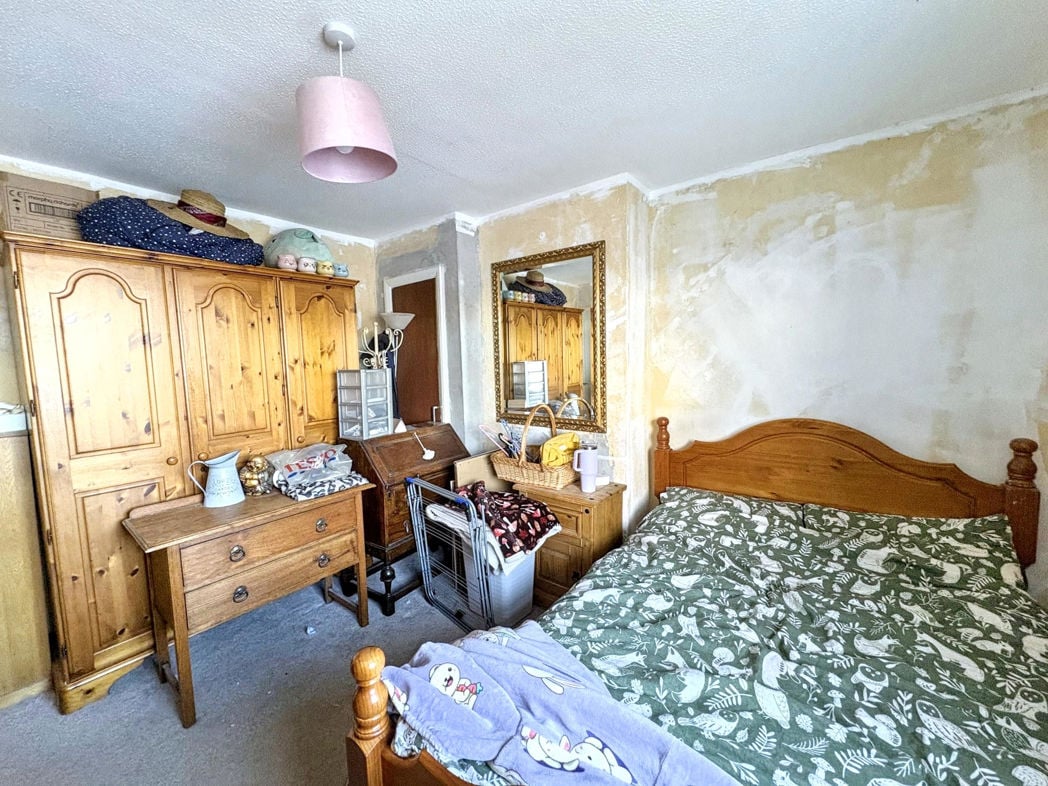 Property image 8 of 11