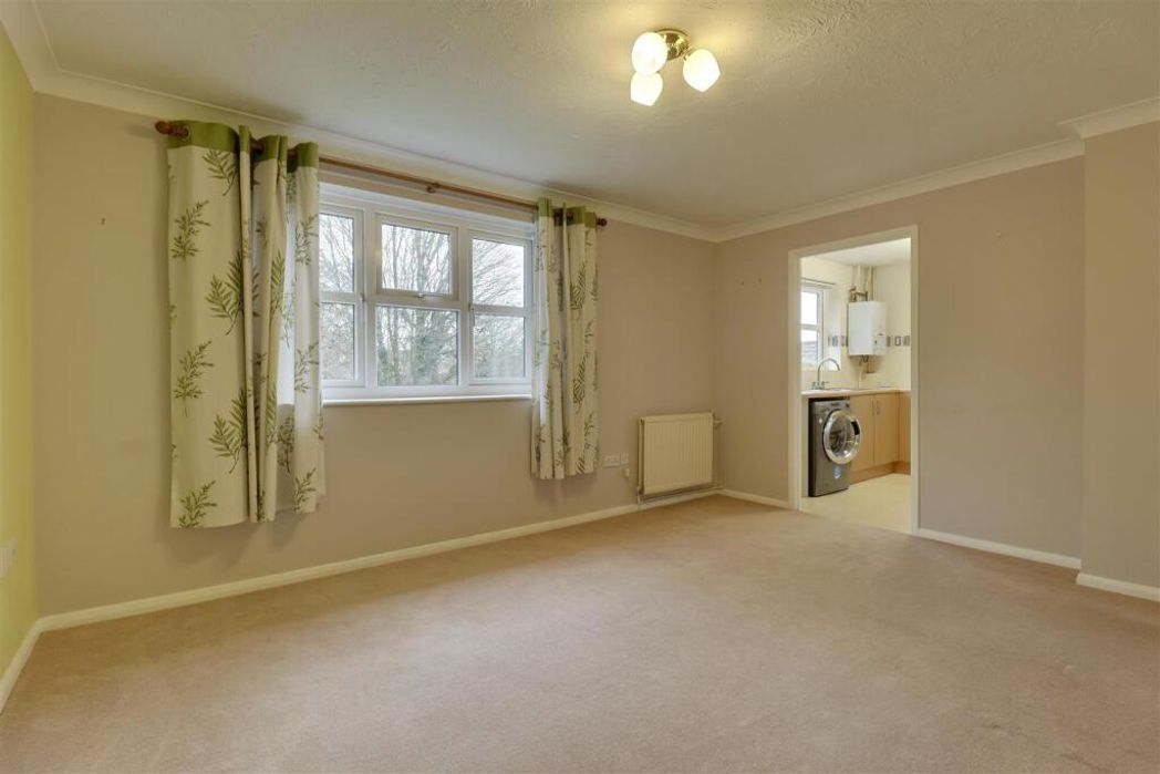 Property image 6 of 13