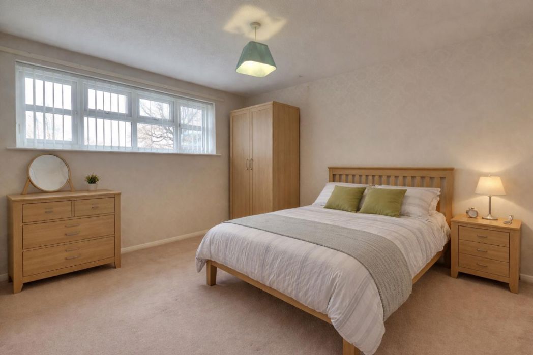 Property image 4 of 13
