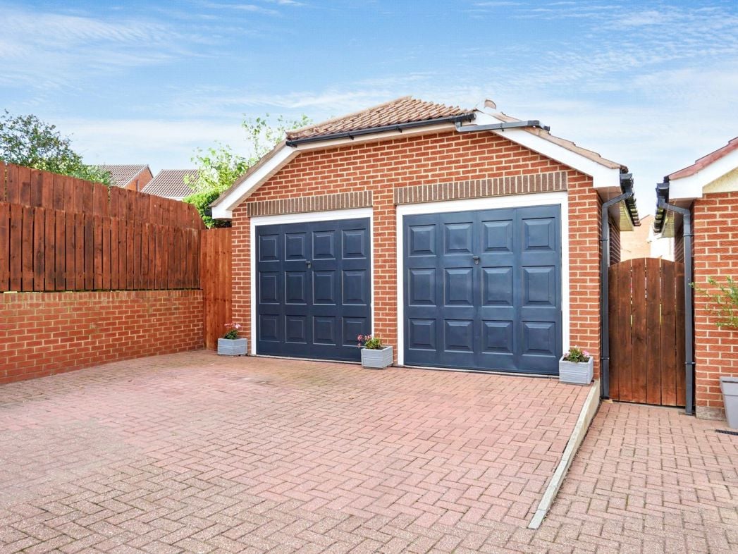 Property image 30 of 71