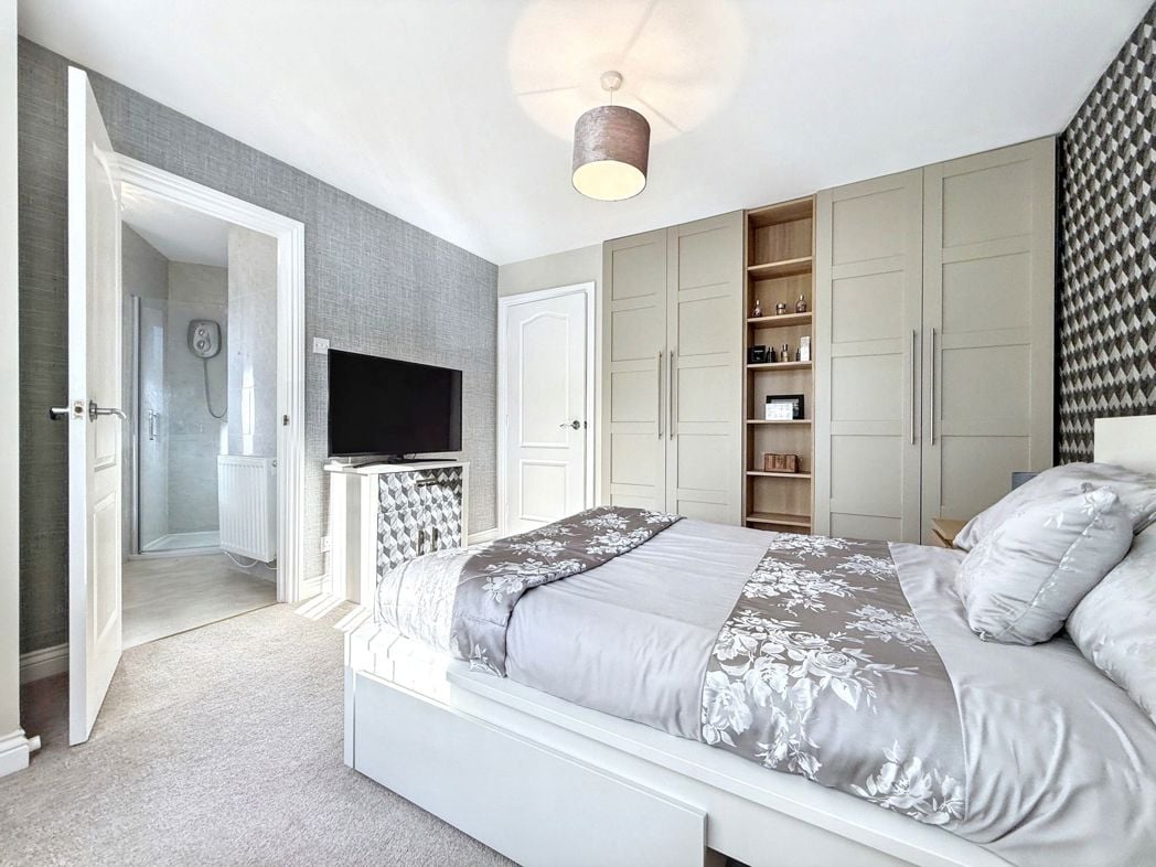 Property image 21 of 71