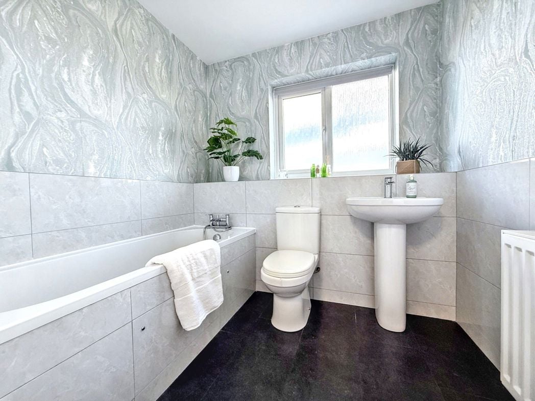 Property image 25 of 71