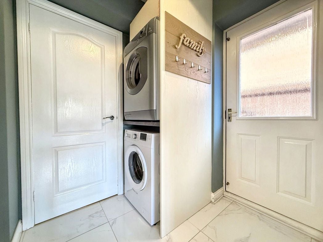 Property image 29 of 32