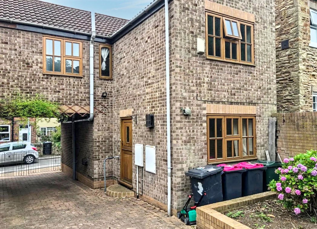 Property image 1 of 10