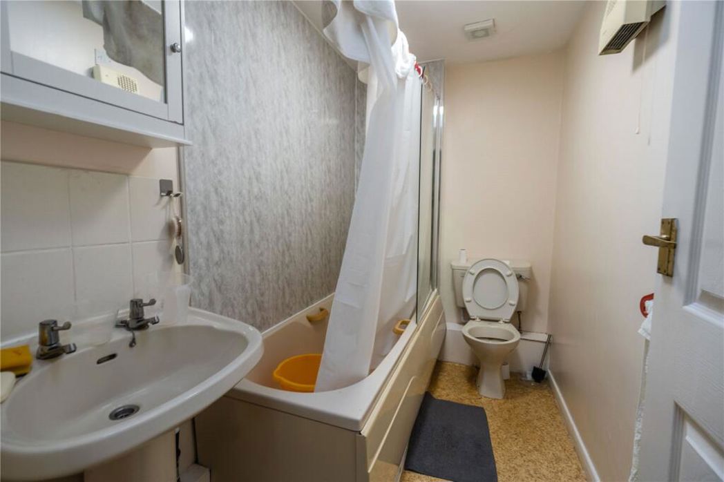 Property image 10 of 11