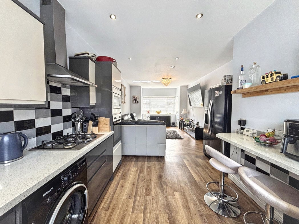Another Kitchen Image