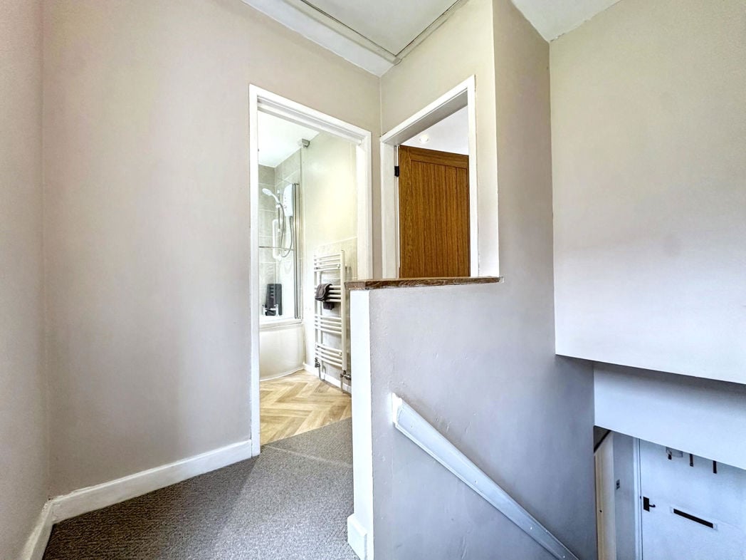 Property image 11 of 14