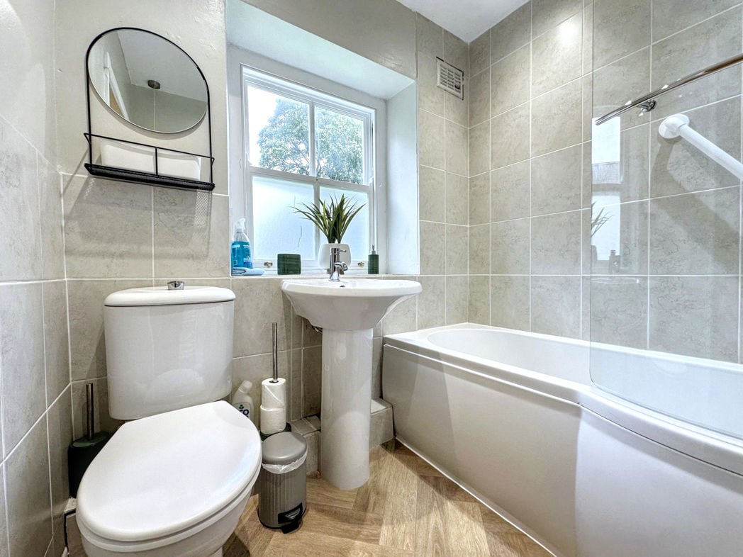Property image 10 of 14