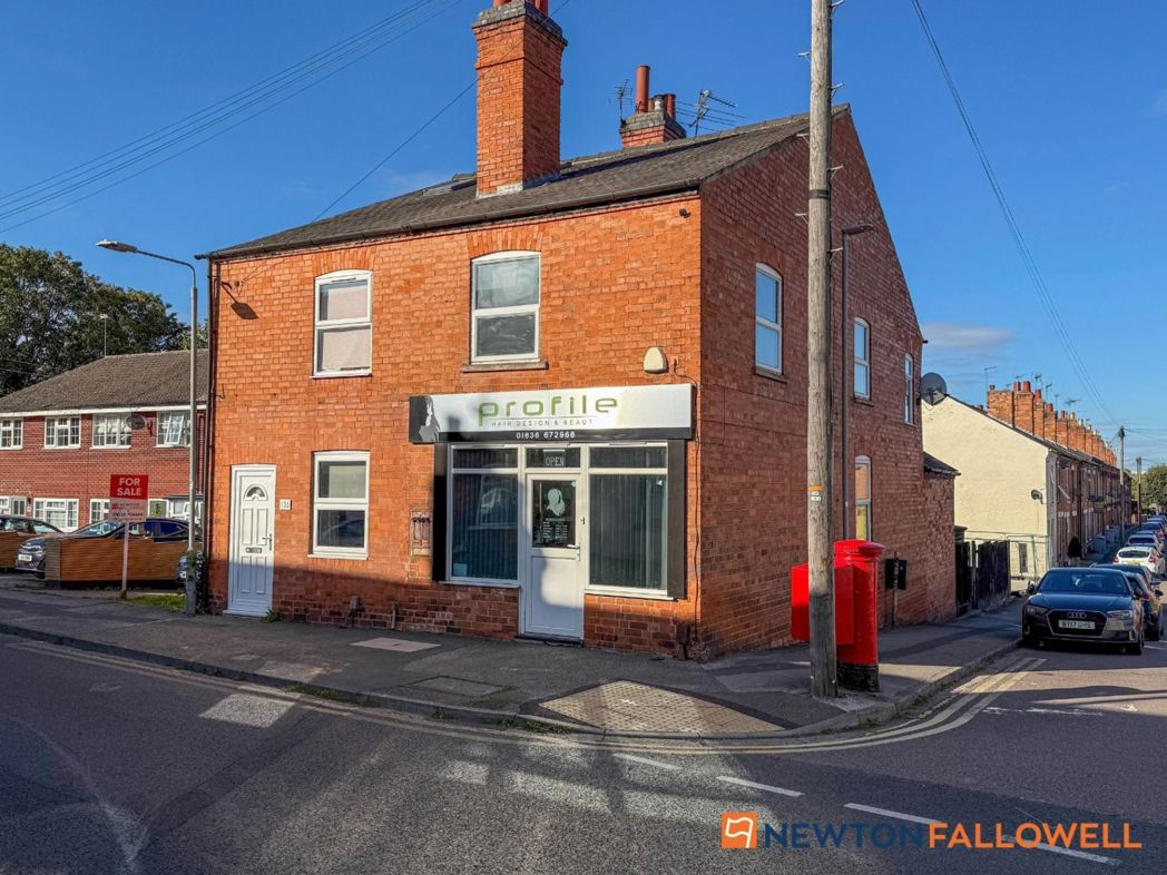 Property image 1 of 17