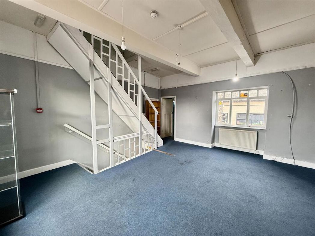 Property image 14 of 21