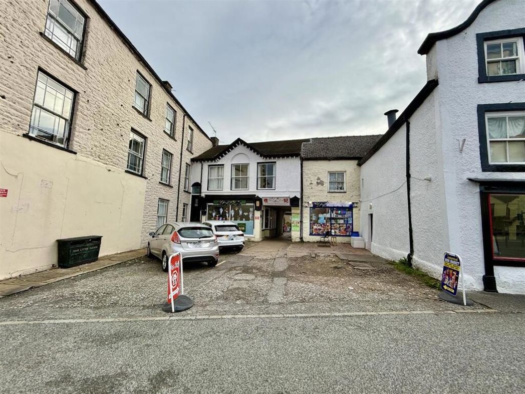 Property image 1 of 21