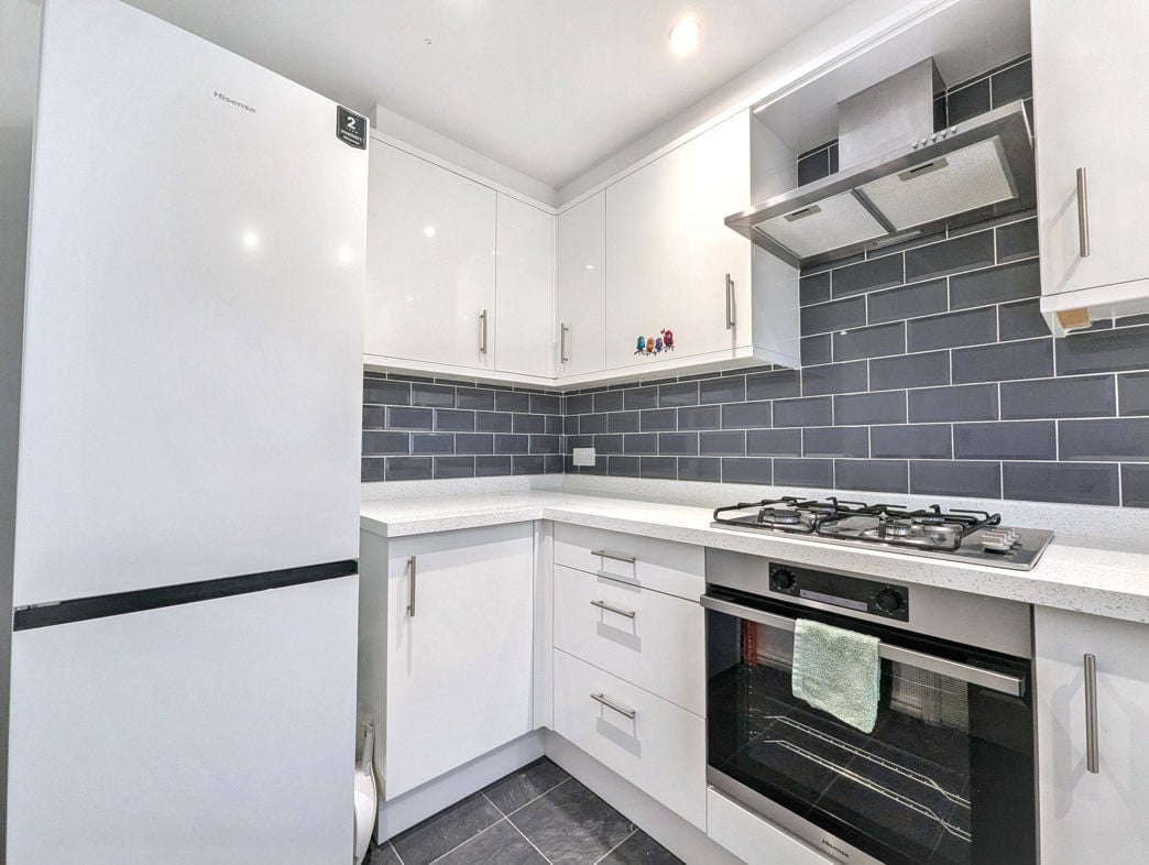 Property image 5 of 14