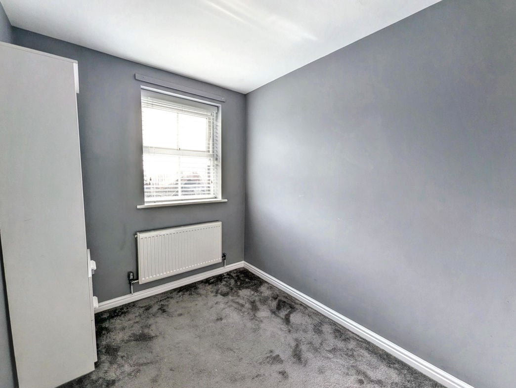 Property image 11 of 14