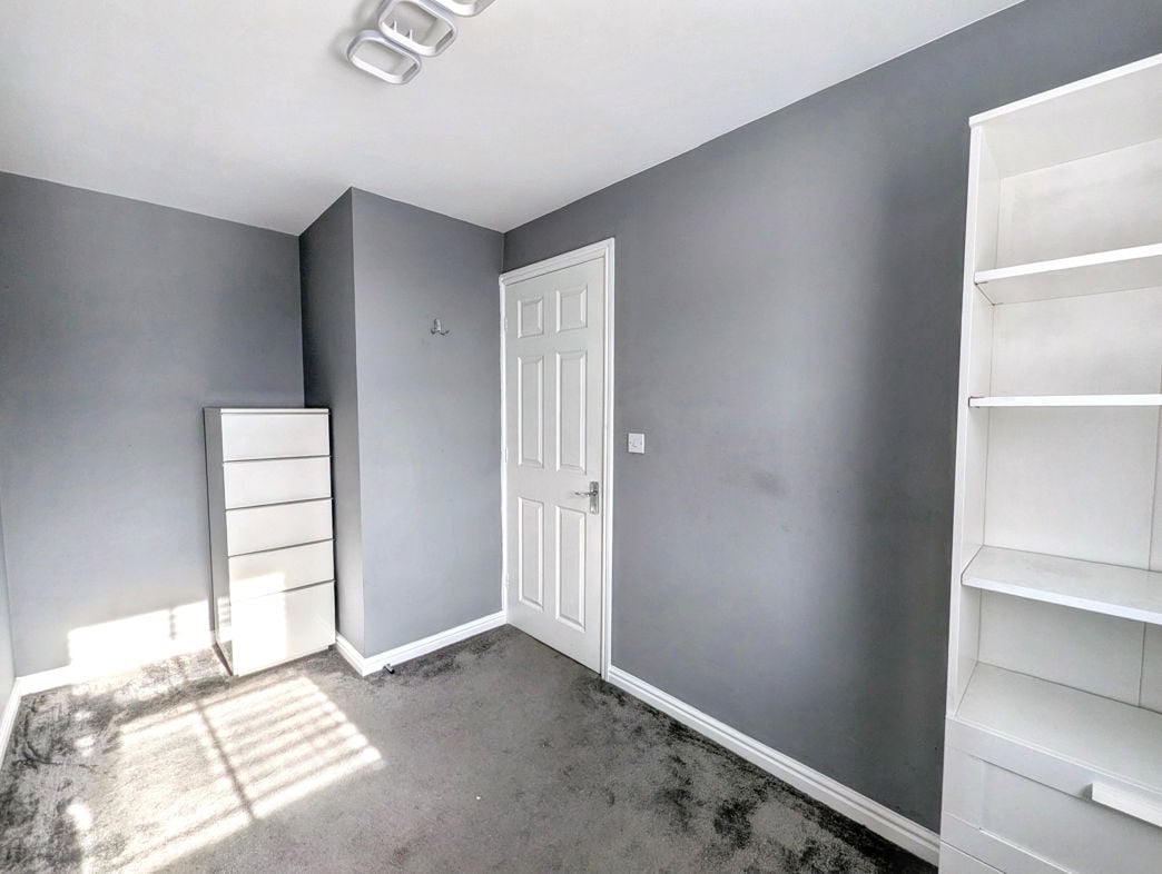 Property image 12 of 14