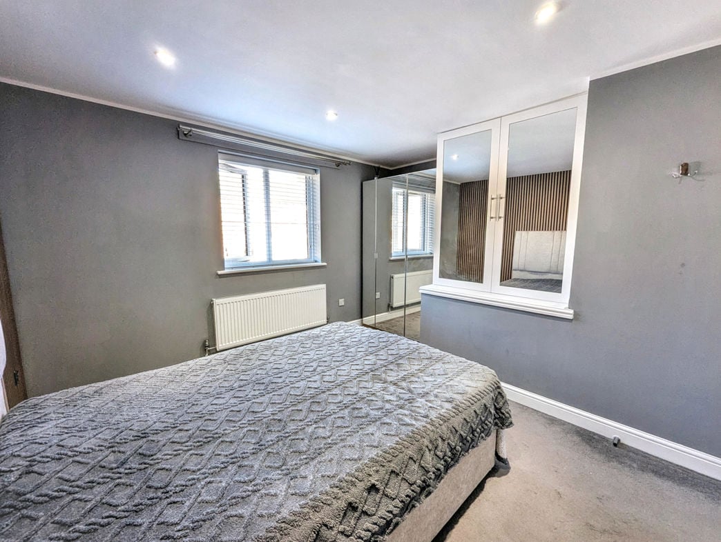 Property image 10 of 14