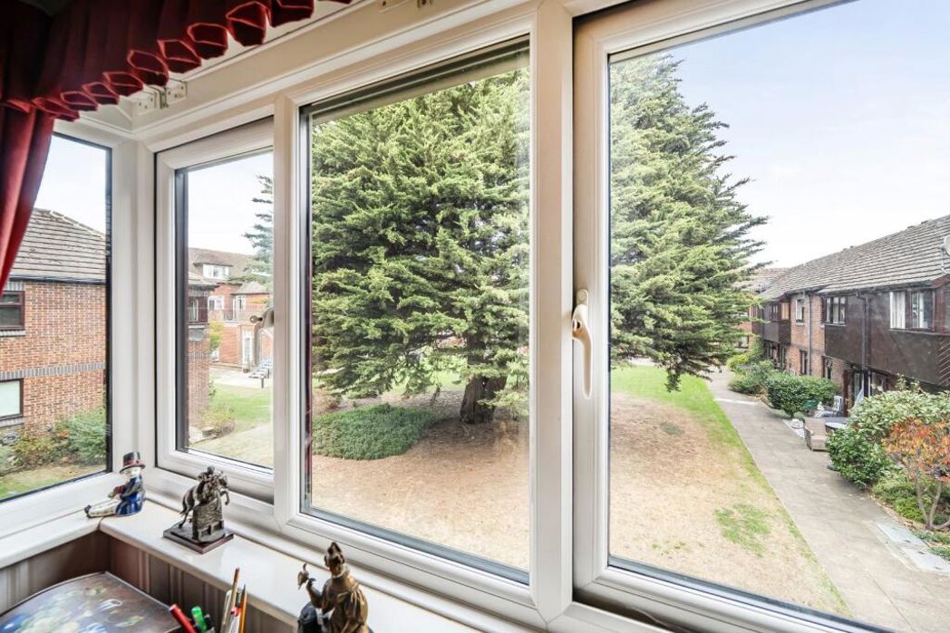 Property image 6 of 11