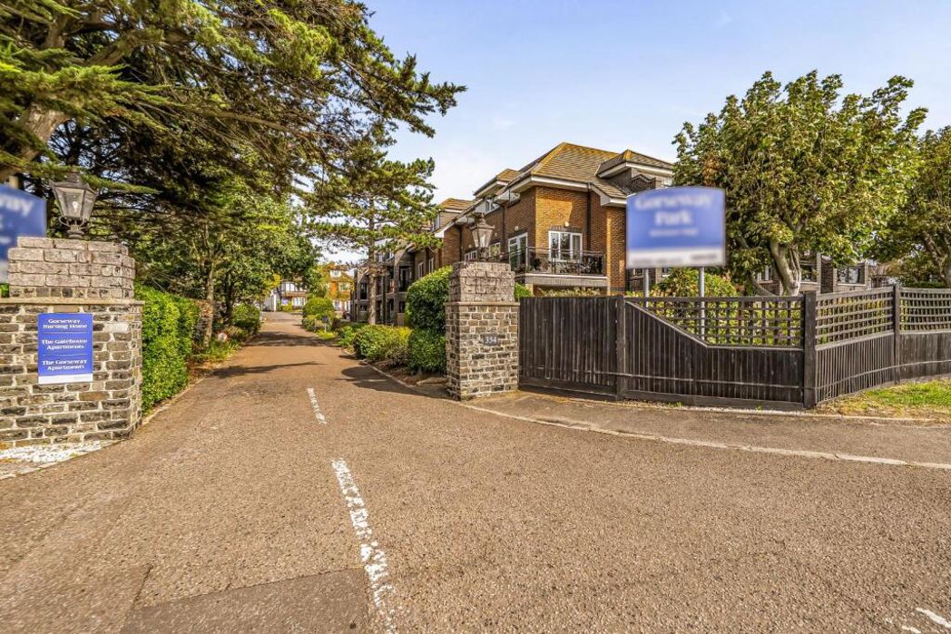 Property image 10 of 11