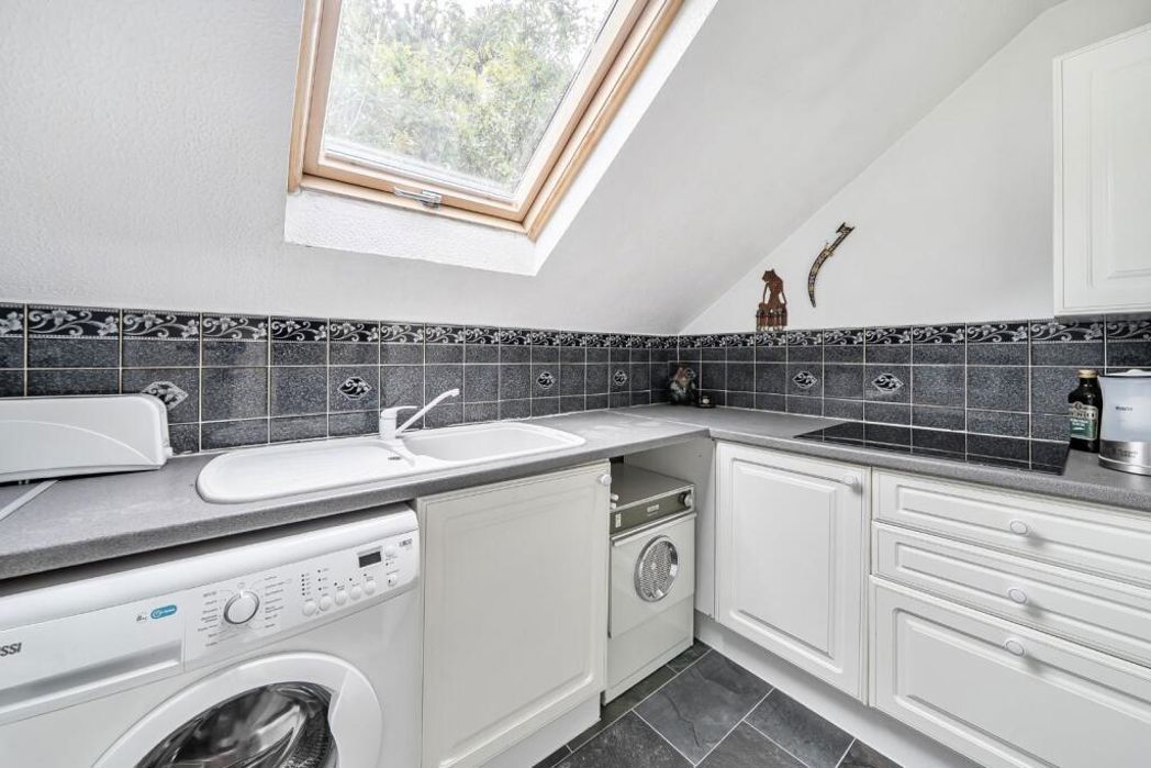 Property image 3 of 11