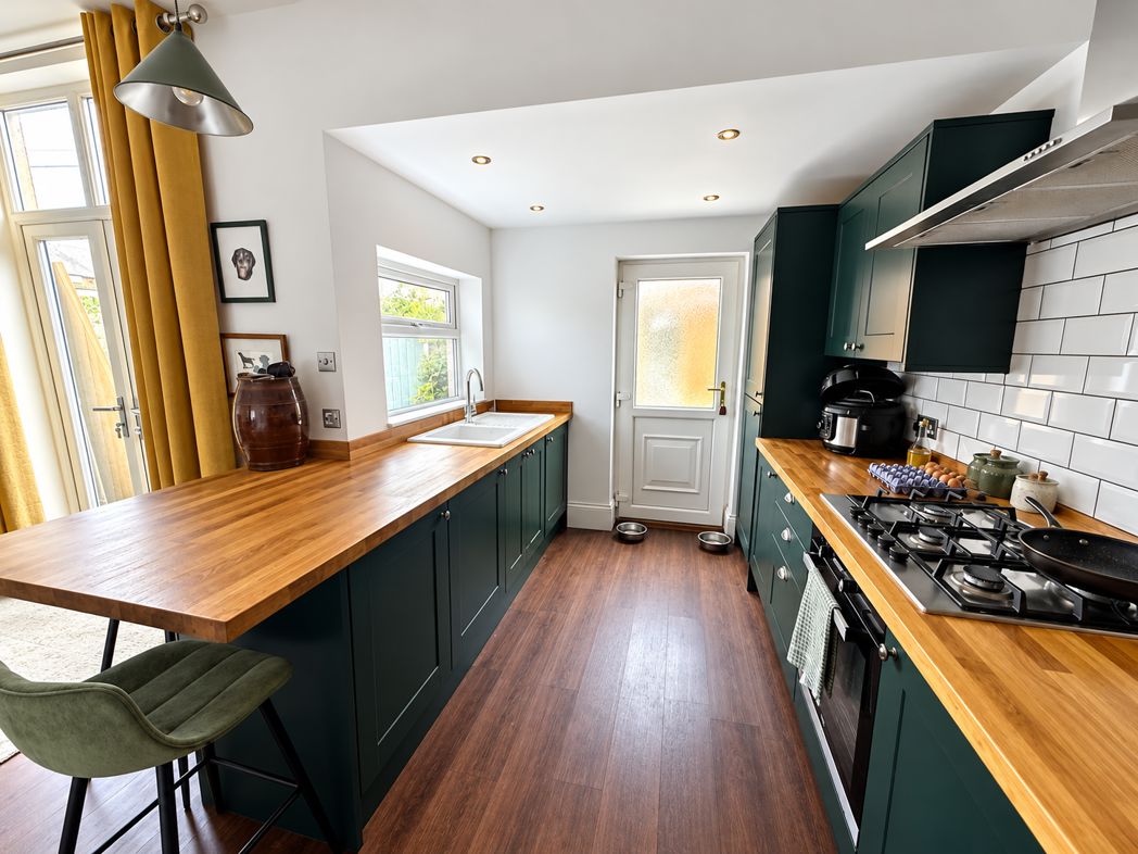 Property image 7 of 11