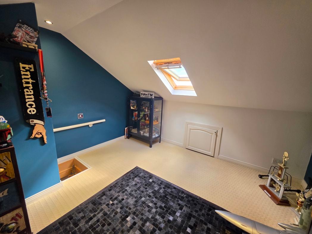 Property image 17 of 22