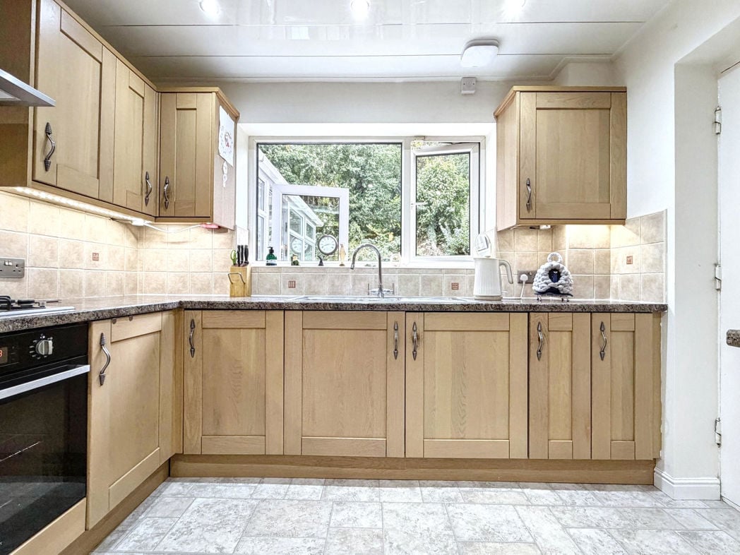 Kitchen (Additional)