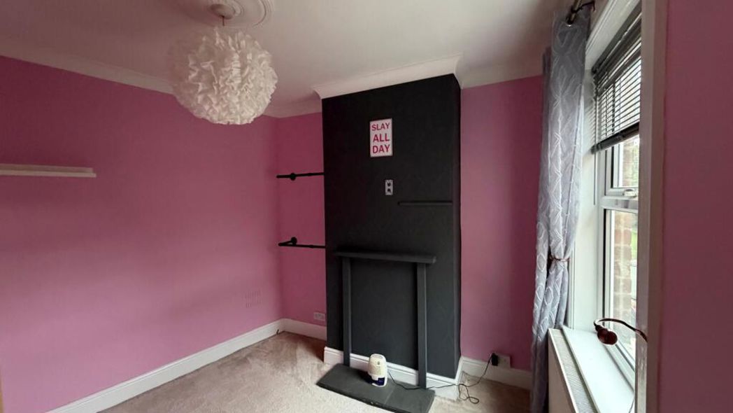 Property image 10 of 19