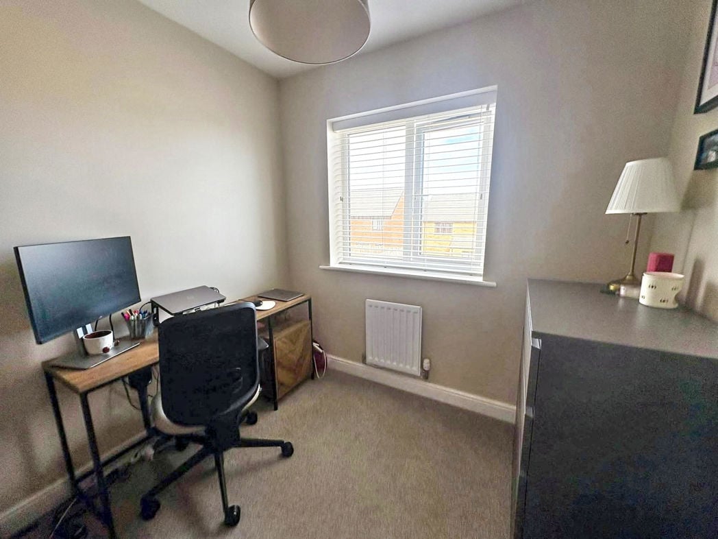 Property image 16 of 22