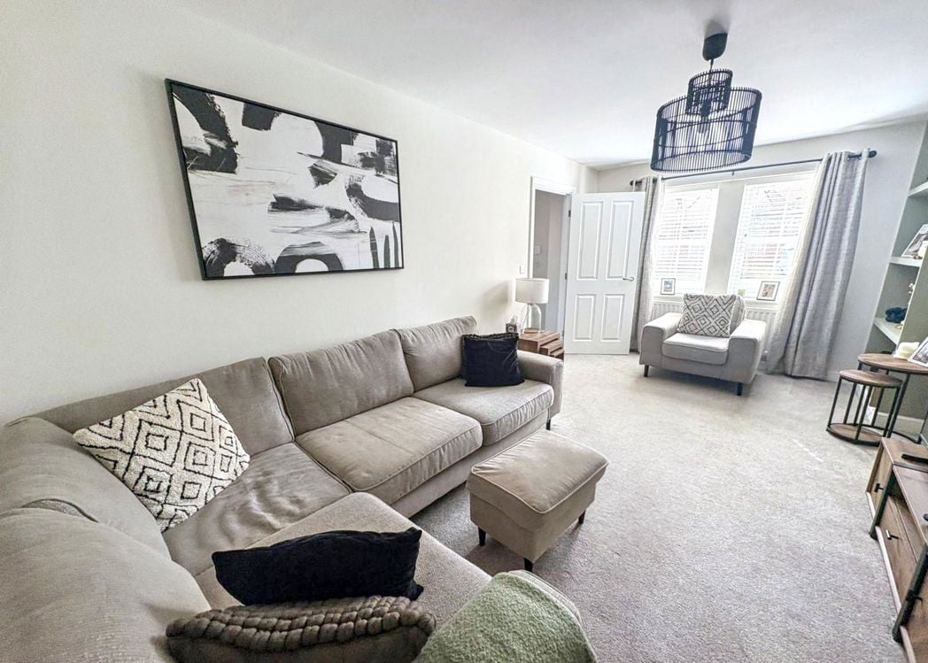 Property image 2 of 22