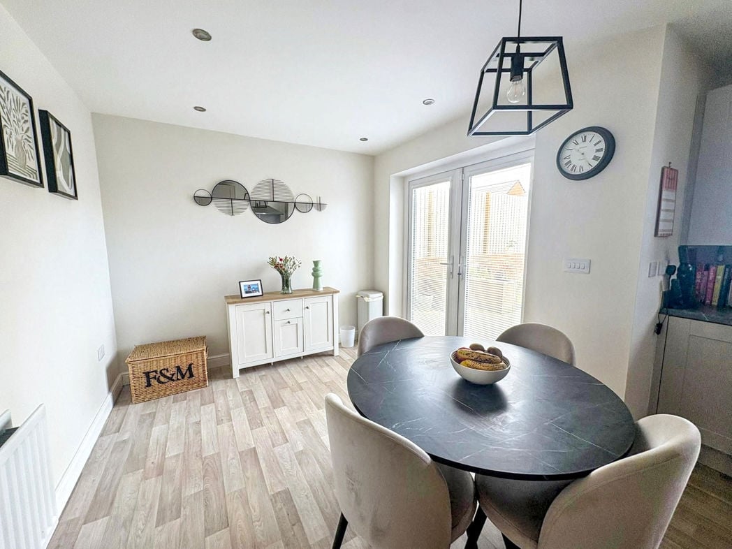 Property image 6 of 22